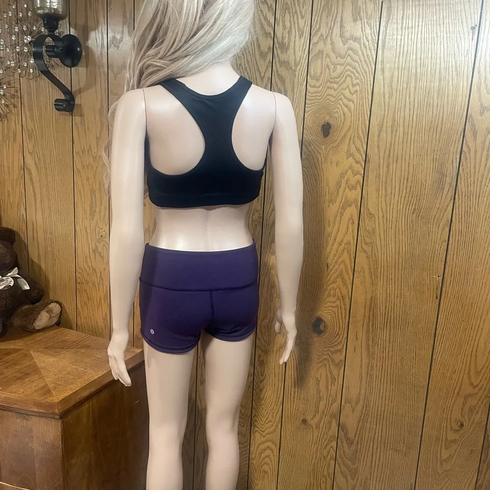 Lululemon" Boogie Shorts - Picture 4 of 16